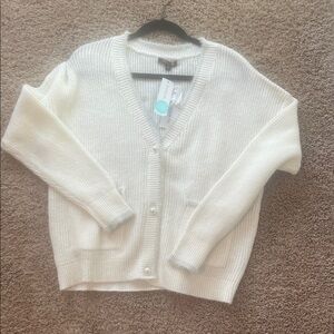 Chic White Cardigan Sweater